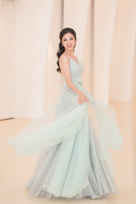 Á Hậu Thúy An.