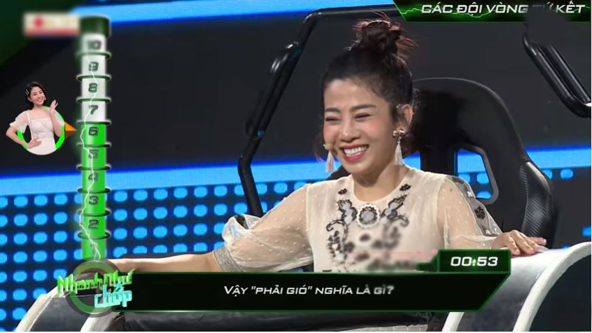 Cùng với đồng đội, Mai Phương đã có những phần thi "lên đỉnh"